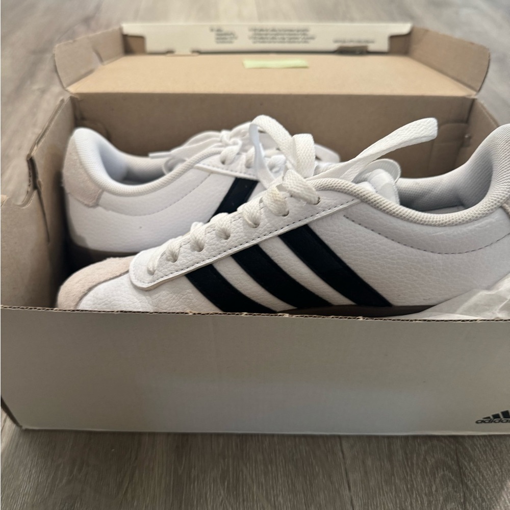 Adidas Women’s VL Court 3.0 Sneakers